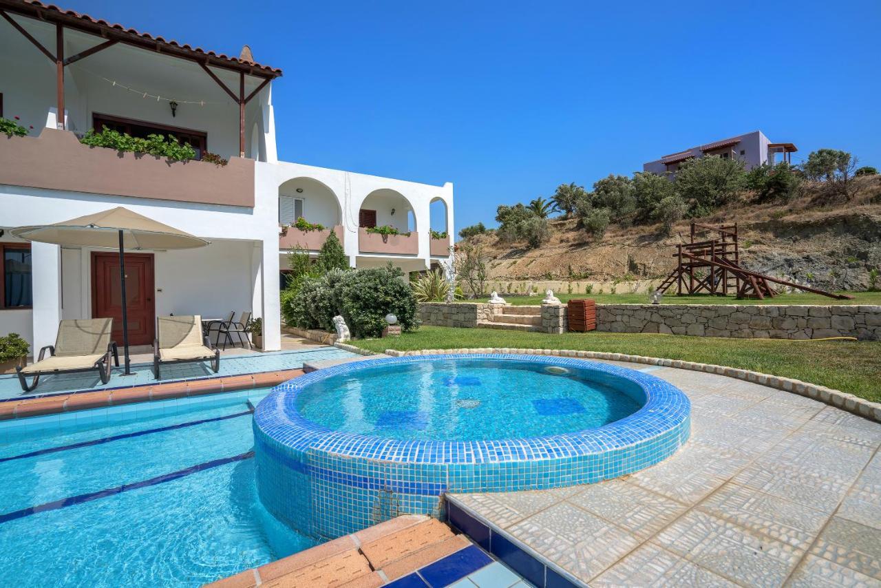 Anthos Apartments Плакиас Экстерьер фото