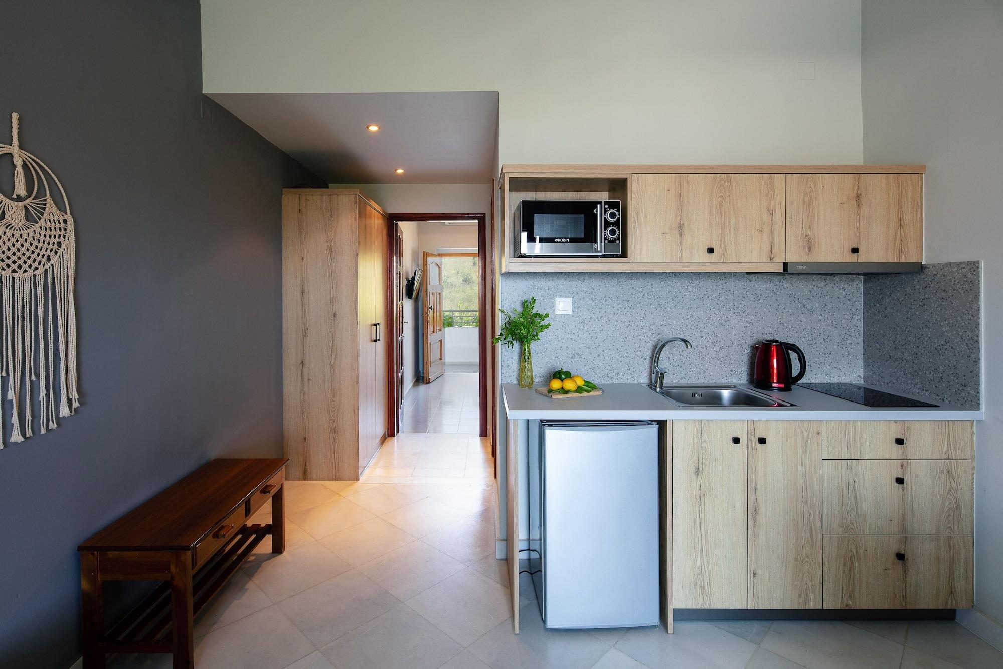 Anthos Apartments Плакиас Экстерьер фото